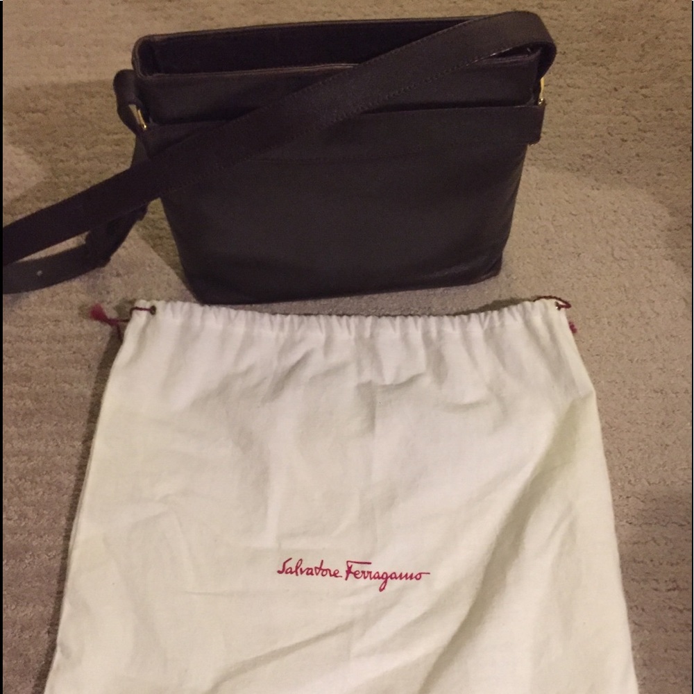 Salvatore Ferregamo small shoulder bag